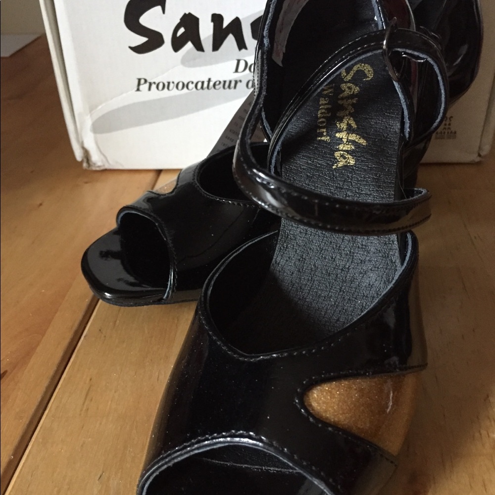 NWT Sansha Latin Shoes, s.6M